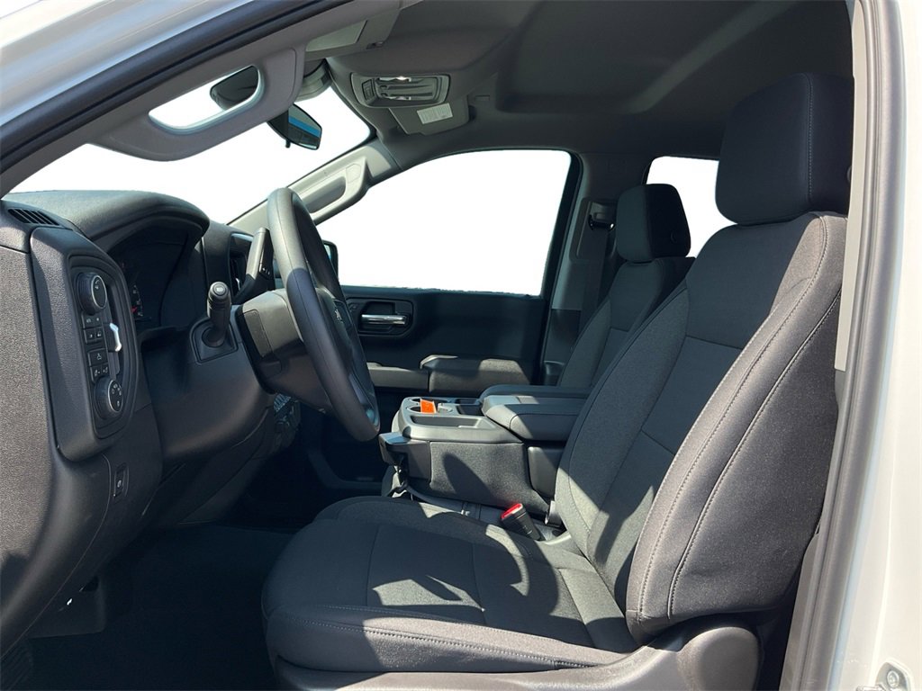 2025 Chevrolet Silverado 1500 Custom photo 21