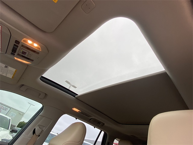 2021 Toyota Highlander Platinum photo 32