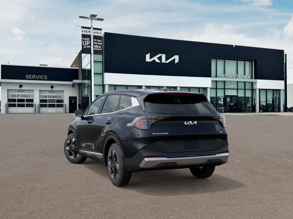 2026 Kia Sportage LX photo 2
