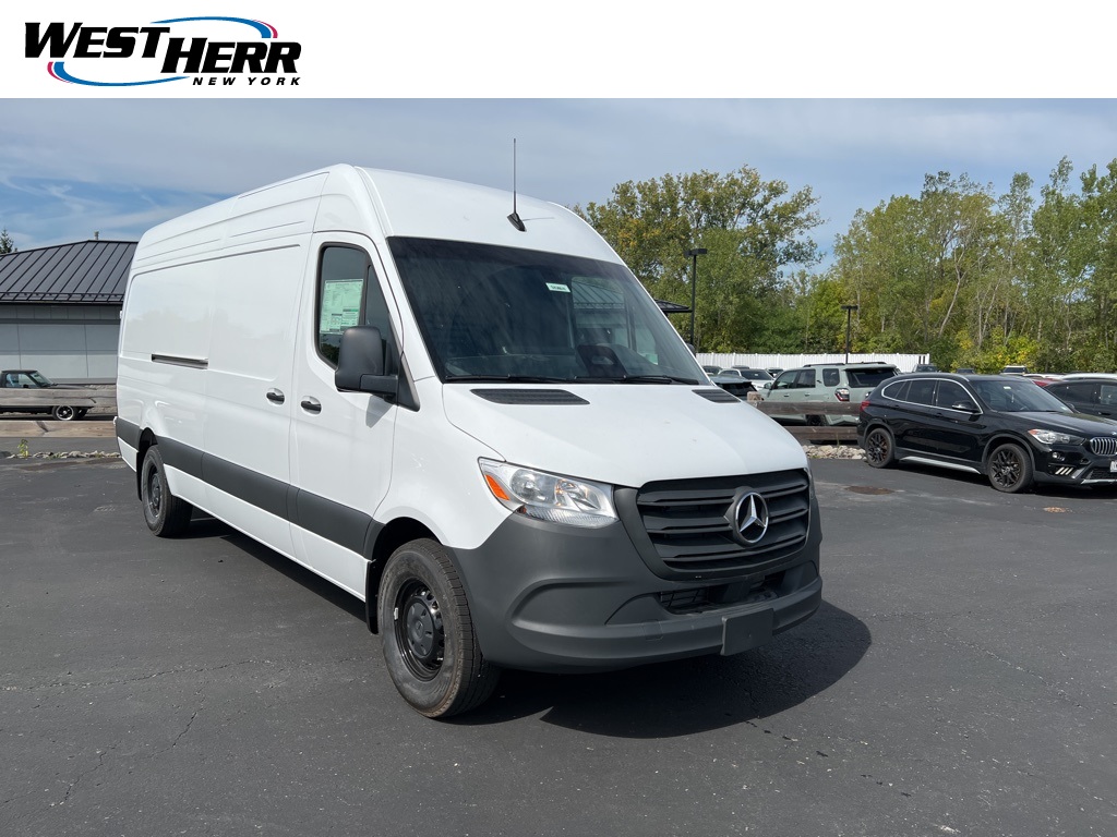 2025 Mercedes-Benz Sprinter Cargo Van Base's photo