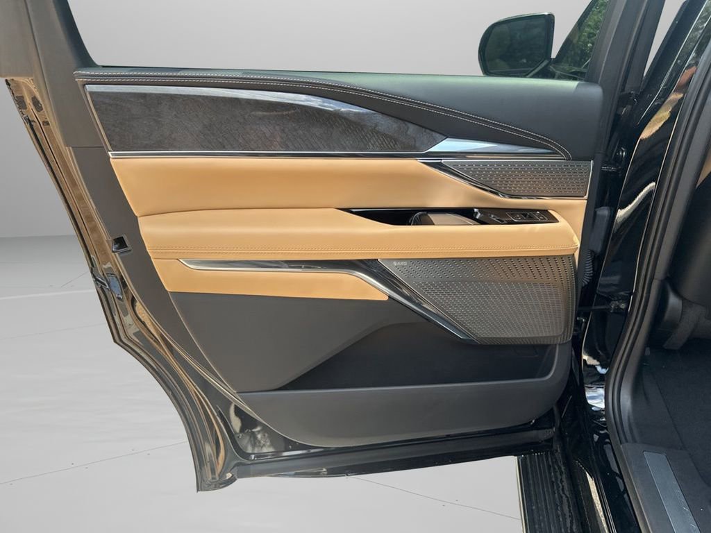 2026 Cadillac Escalade IQ Premium Sport photo 17