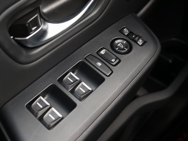 2025 Honda Pilot TrailSport photo 19