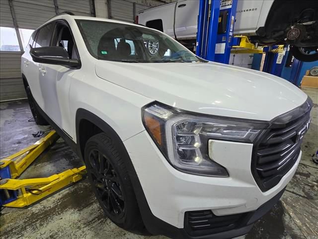2023 GMC Terrain SLE's photo