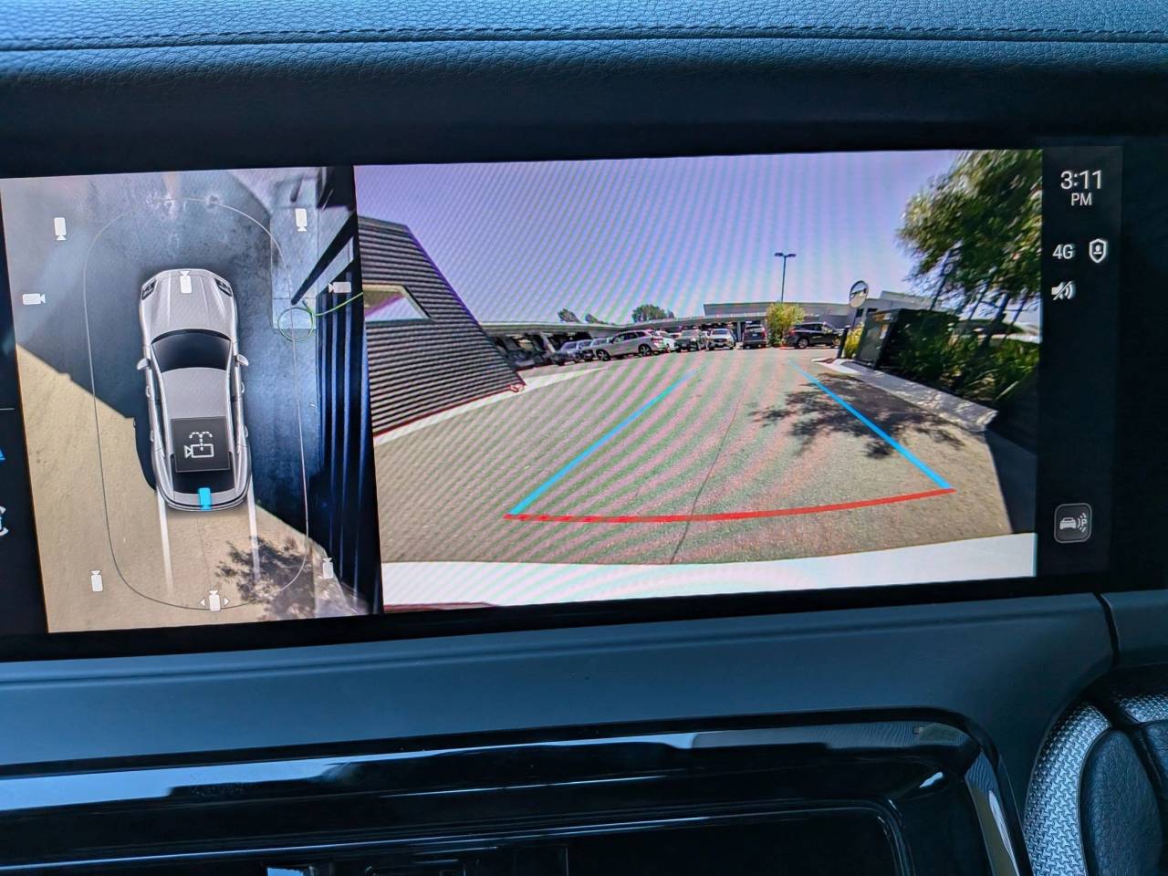 2025 Porsche Panamera Base photo 18