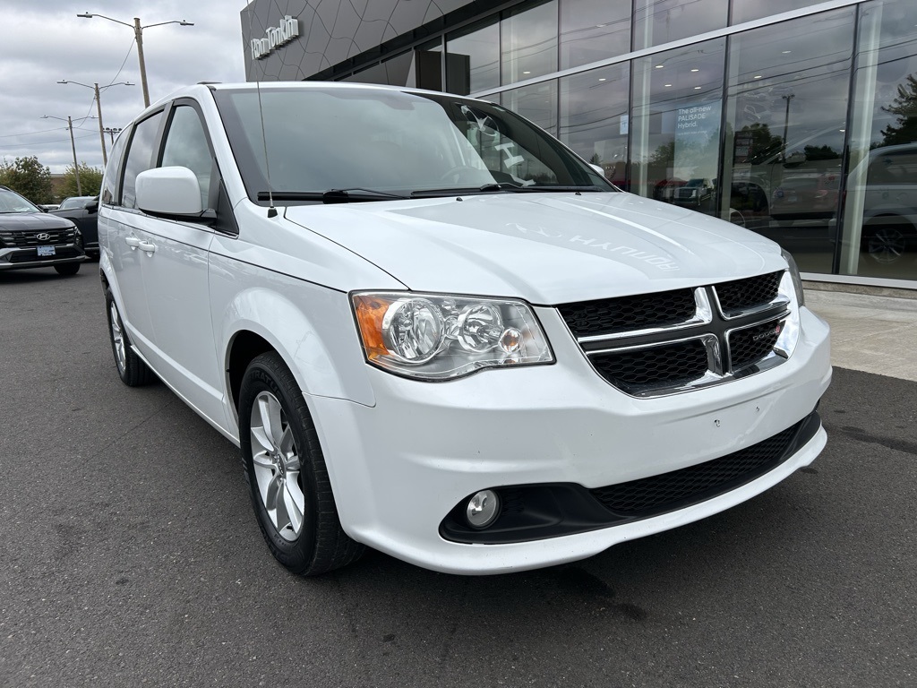 Used 2019 Dodge Grand Caravan SXT with VIN 2C4RDGCG0KR717262 for sale in Gresham, OR