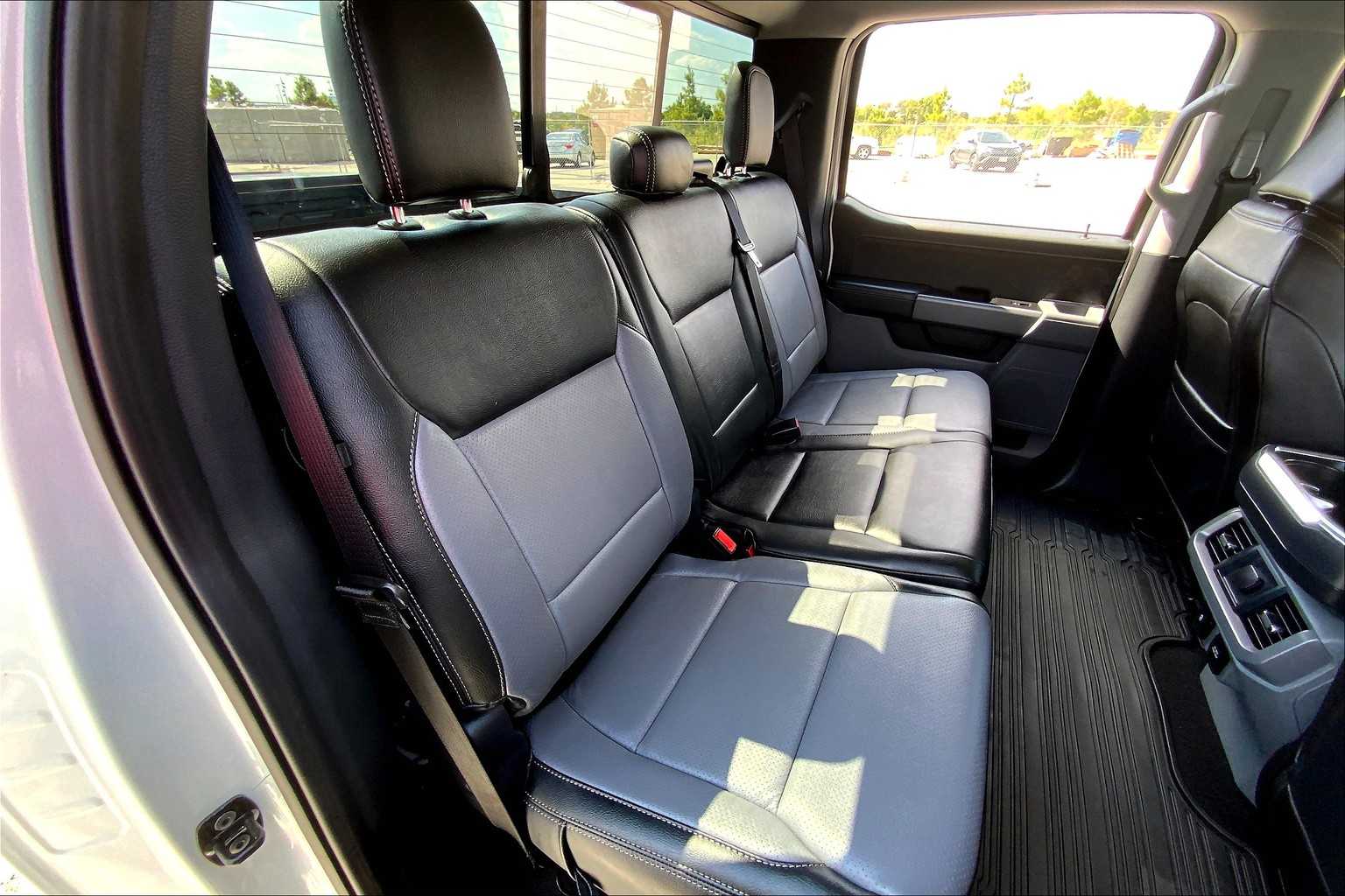 2024 Ford F-150 XLT photo 18