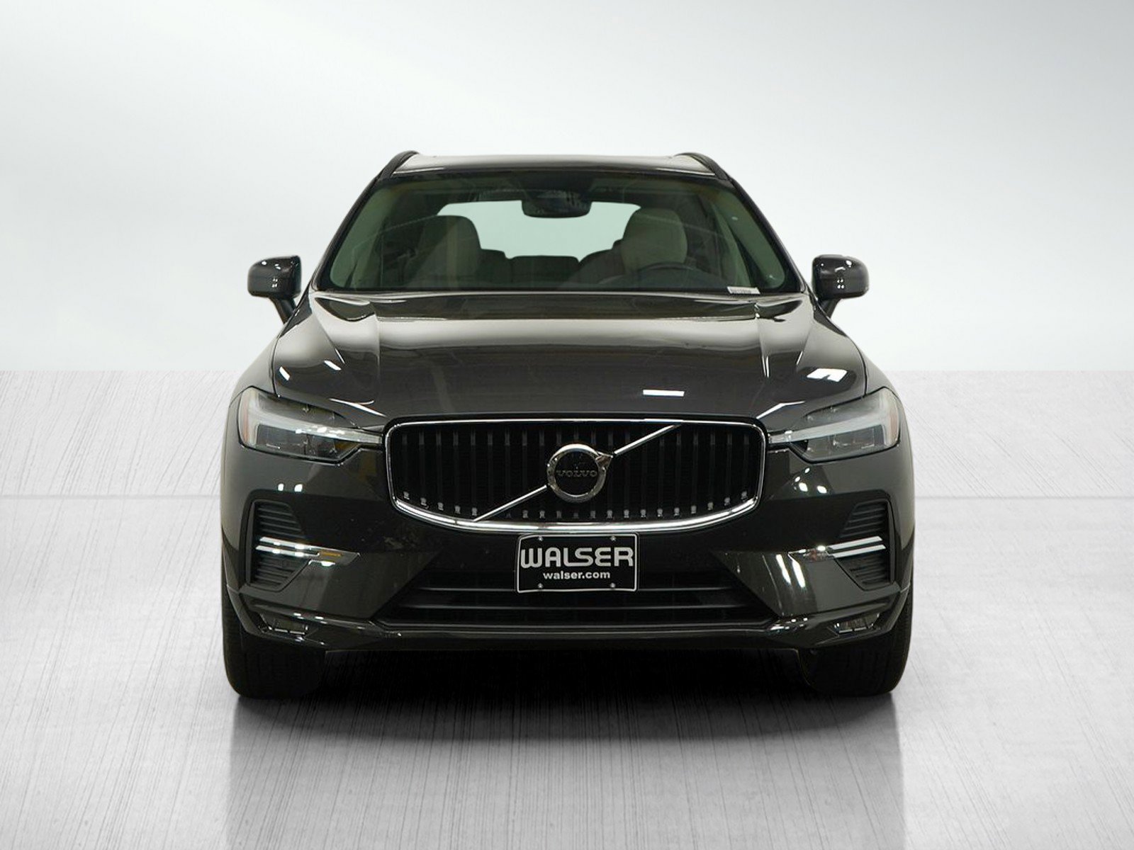 2023 Volvo XC60 B5 Core photo 8