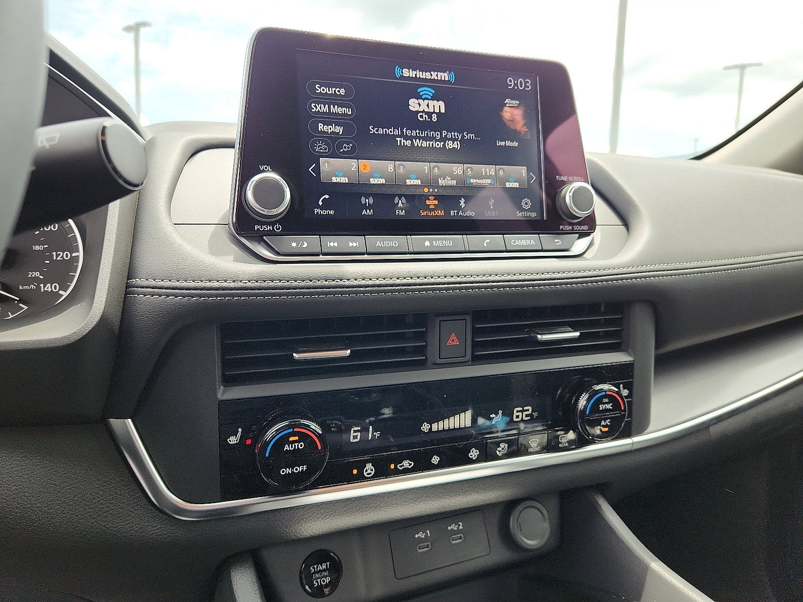 2025 Nissan Rogue SV photo 9