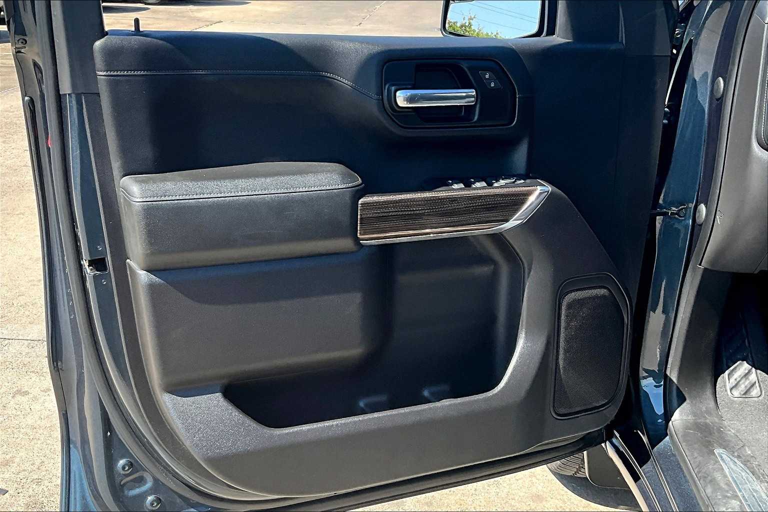 2019 Chevrolet Silverado 1500 LT photo 20