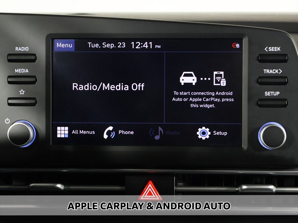 2023 Hyundai Elantra SEL photo 4