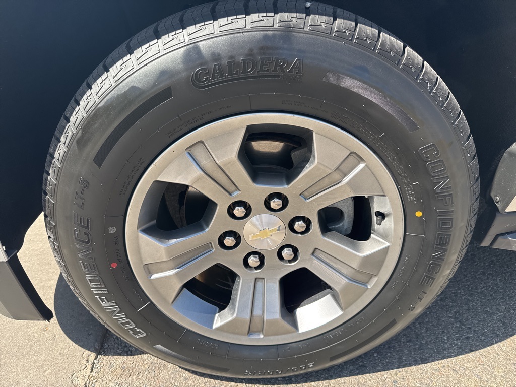 2018 Chevrolet Tahoe LS photo 5