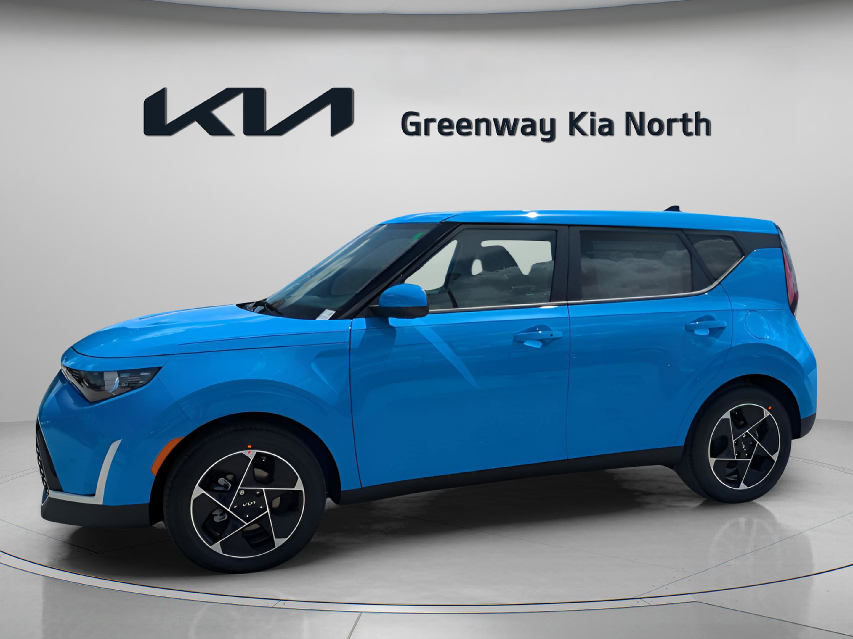 2025 Kia Soul EX photo 2