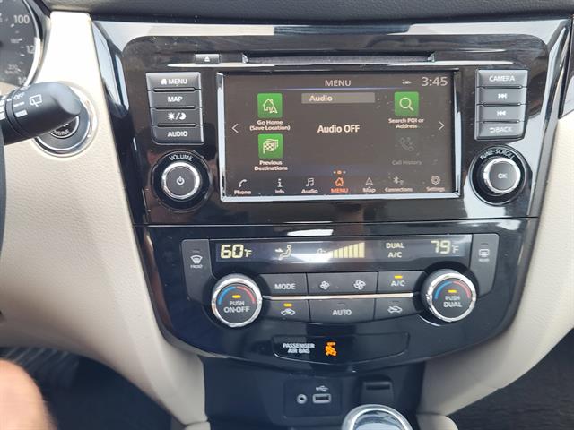 2022 Nissan Rogue Sport SL photo 11
