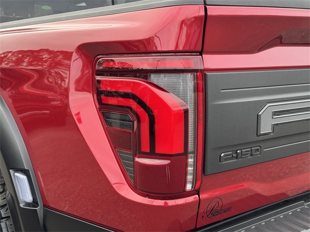 2024 Ford F-150 Raptor photo 7