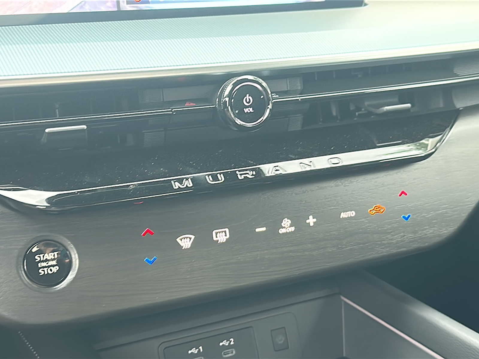 2025 Nissan Murano SL photo 13