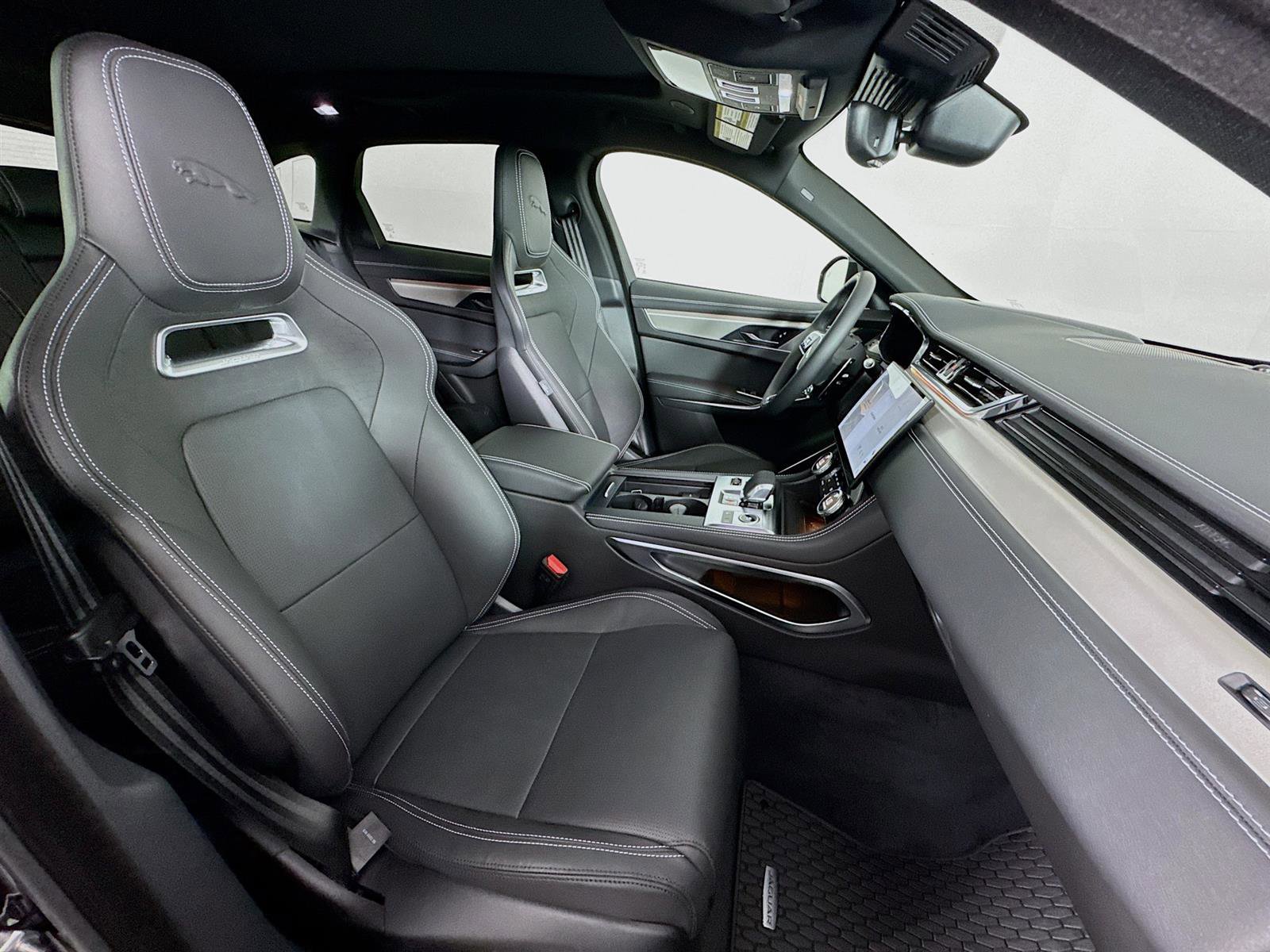 2026 Jaguar F-PACE P250 R-Dynamic S photo 29