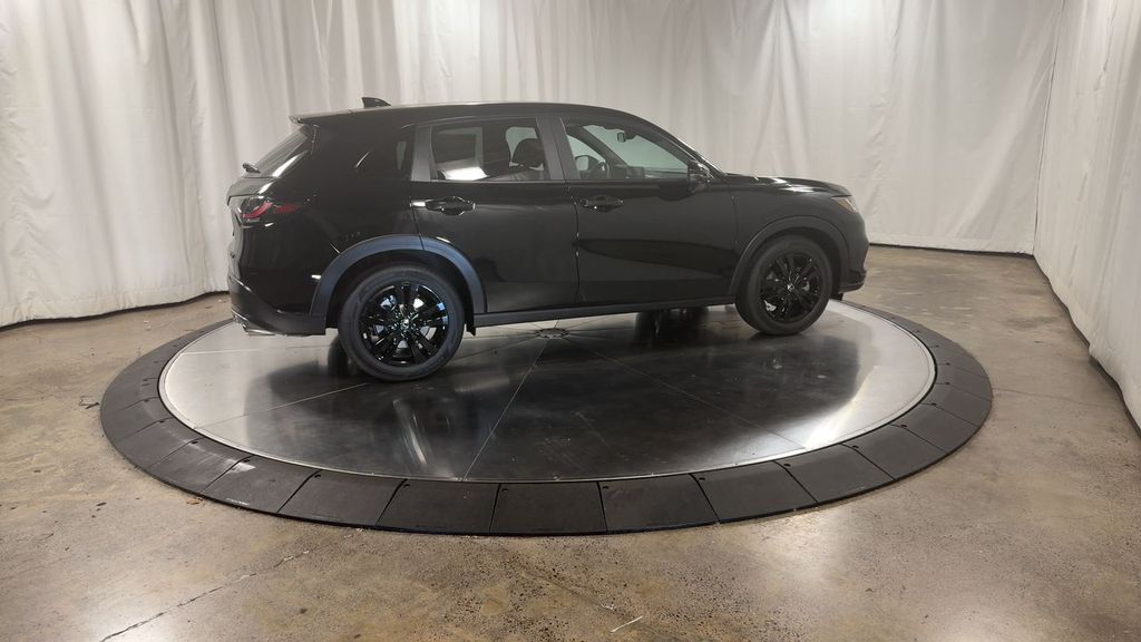 2026 Honda HR-V Sport photo 2