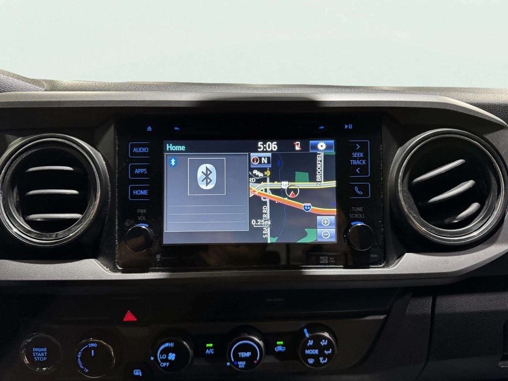 2019 Toyota Tacoma SR5 photo 13