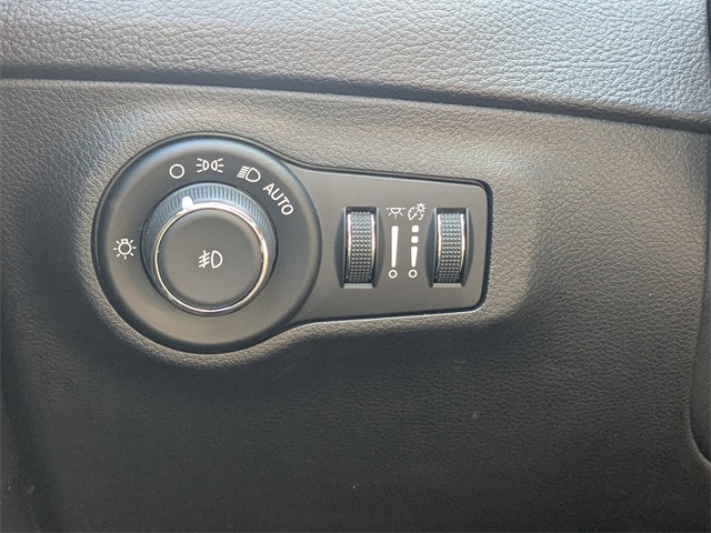 2017 Jeep Compass North Edition Latitude photo 22