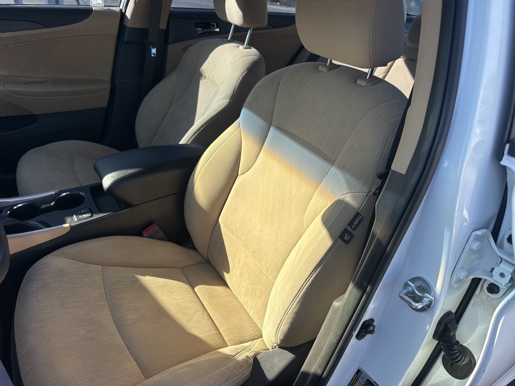 2013 Hyundai Sonata GLS photo 7