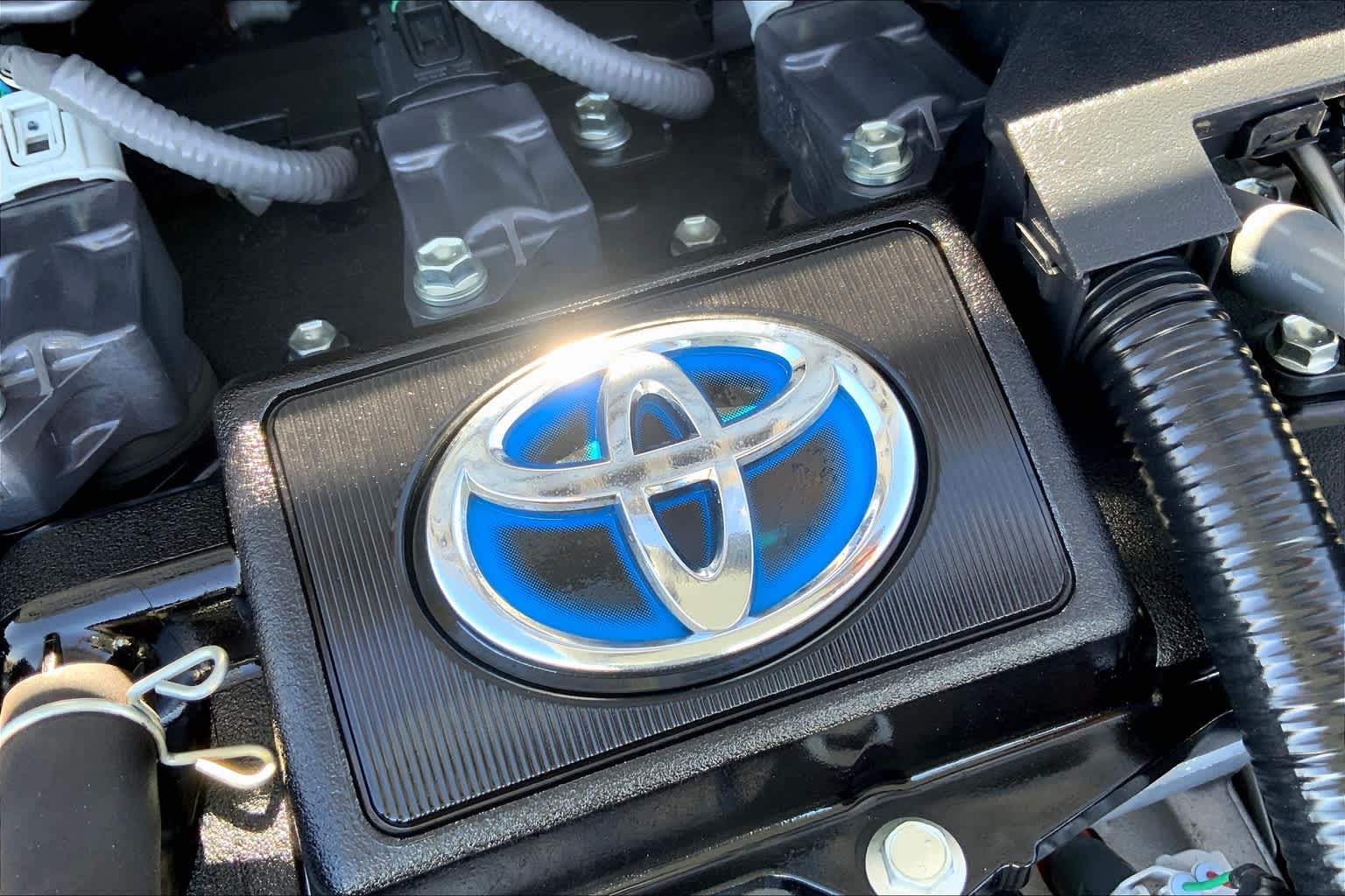 2021 Toyota Corolla Hybrid LE photo 28
