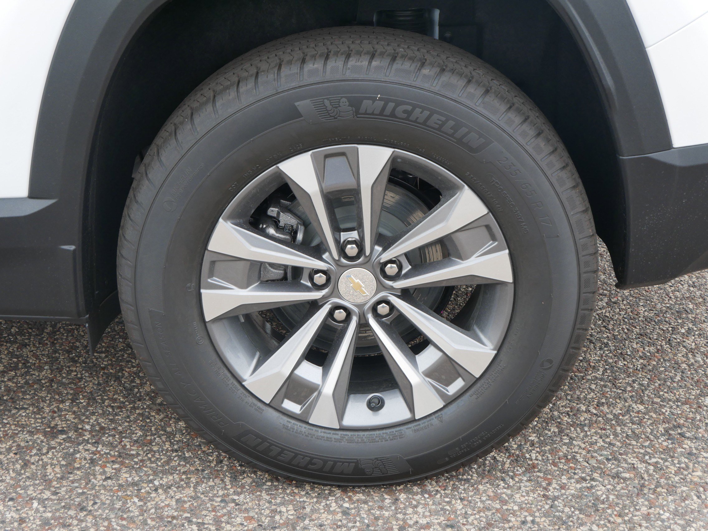 2026 Chevrolet Equinox LT photo 3