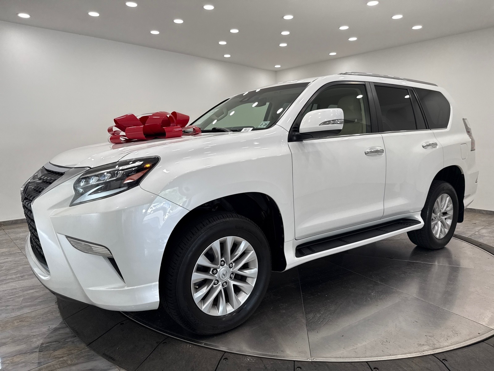 2020 Lexus GX 460 photo 3