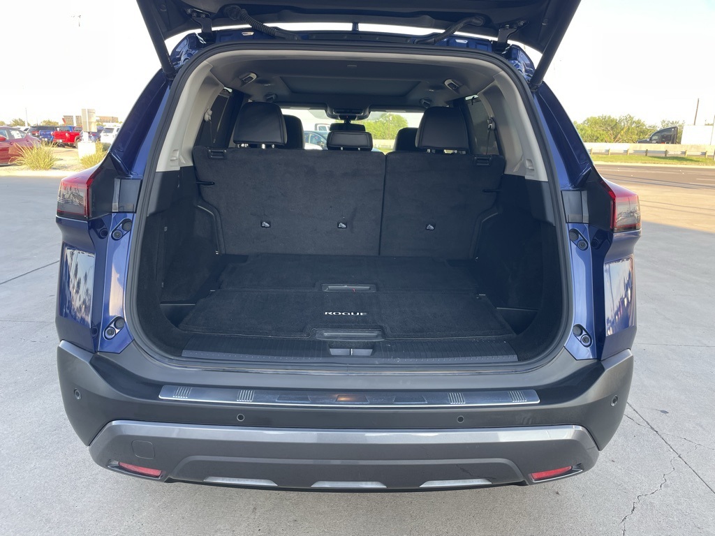2023 Nissan Rogue SL photo 5