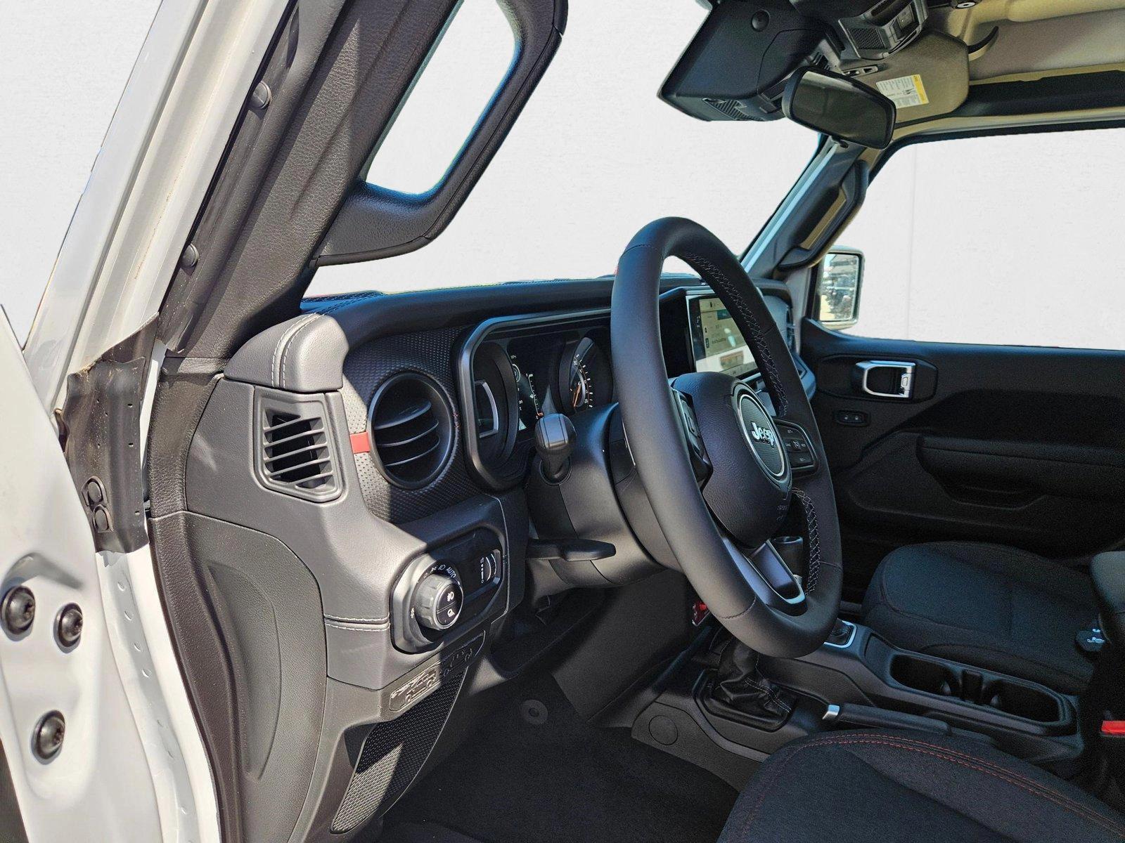 2025 Jeep Gladiator Rubicon photo 3