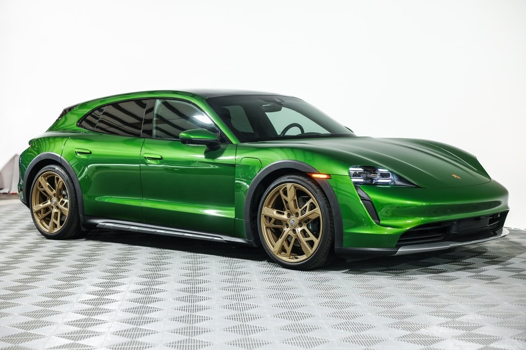 2023 Porsche Taycan Cross Turismo 4S photo 4