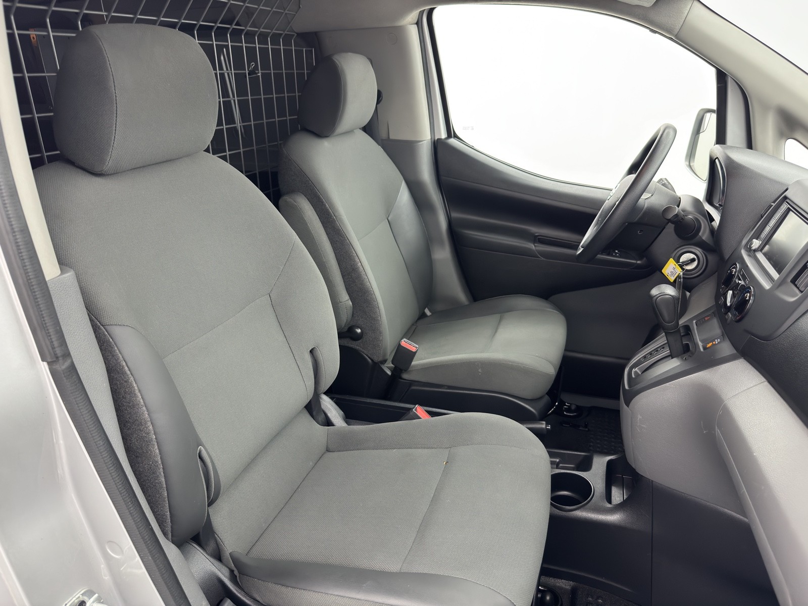 2020 Nissan NV200 SV photo 40