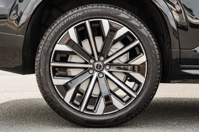 2026 Volvo XC90 photo 14