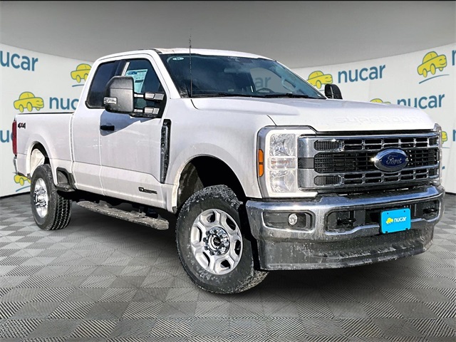 2026 Ford F-350 Super Duty XLT's photo