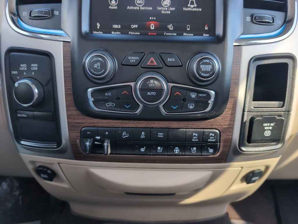 2018 Ram 2500 Laramie photo 13