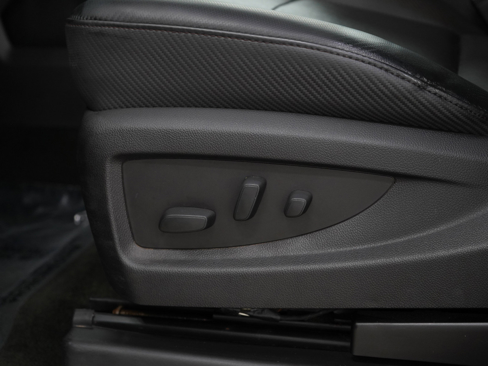2016 Gmc Sierra 1500 SLT photo 24