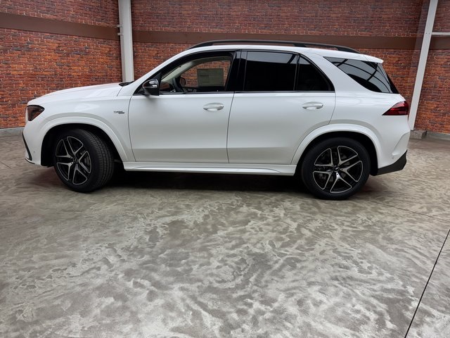 2026 Mercedes Benz GLE 53 AMG photo 2