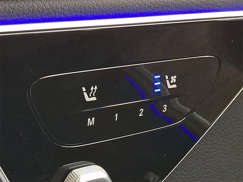 2025 Mercedes Benz GLC 350e 4MATIC photo 18