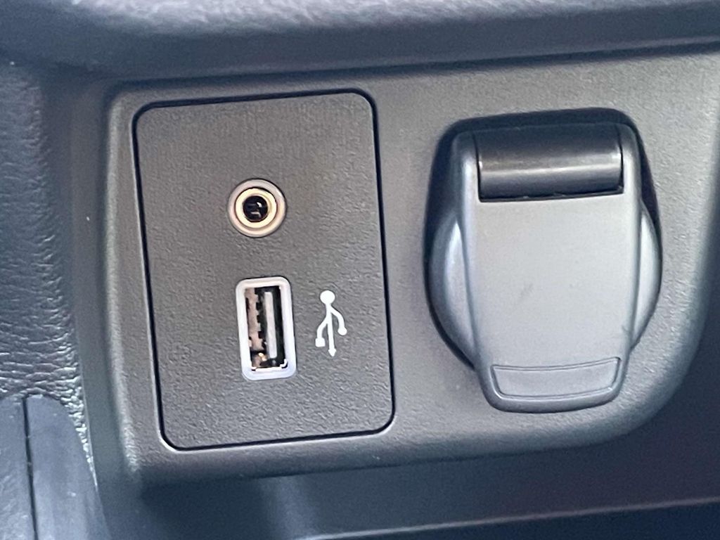 2025 Nissan Versa S photo 22