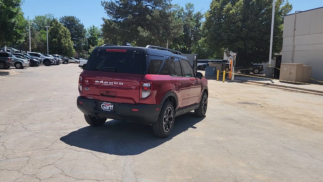 2025 Ford Bronco Sport Outer Banks photo 3