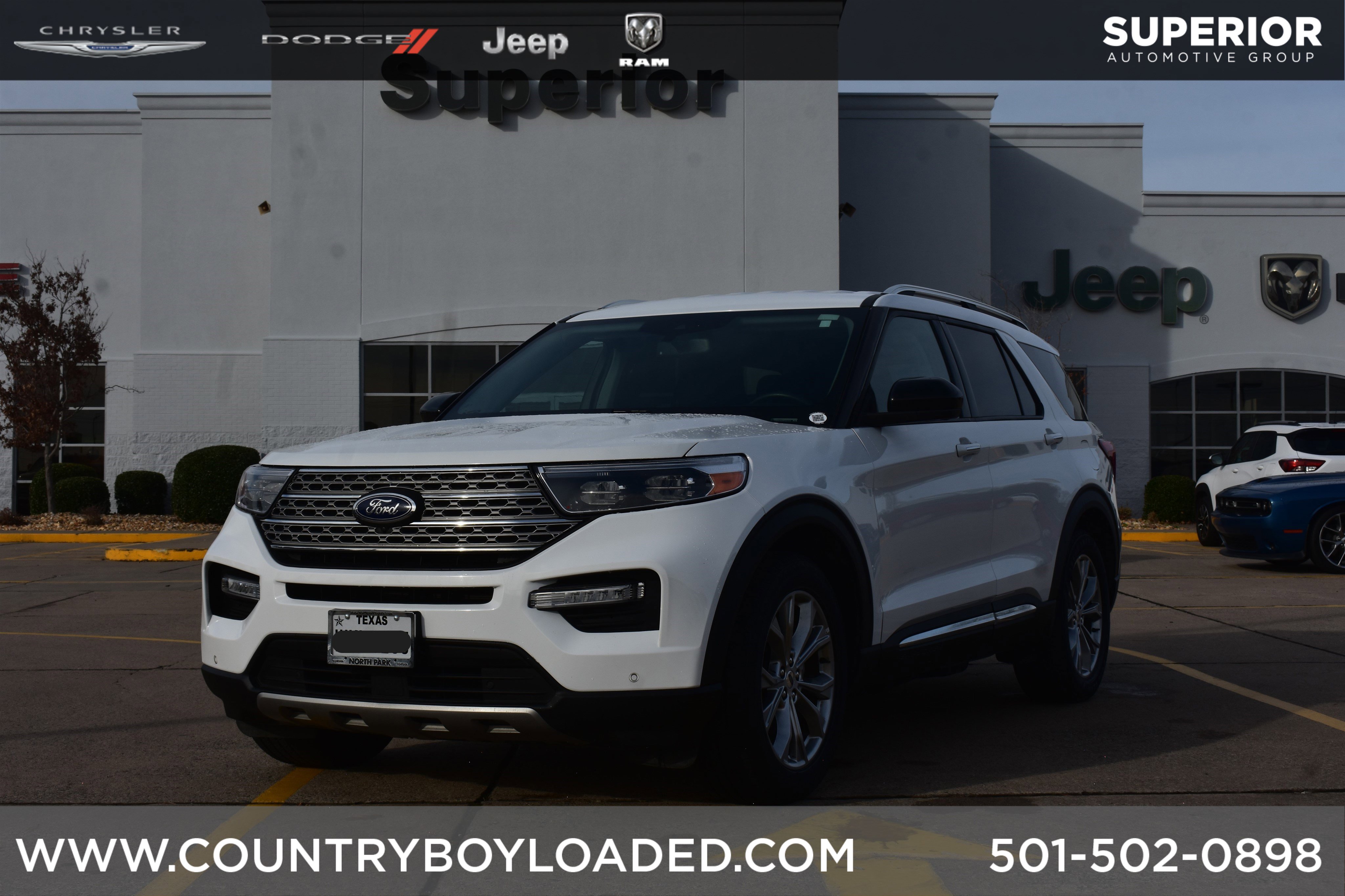 2023 Ford Explorer Limited's photo