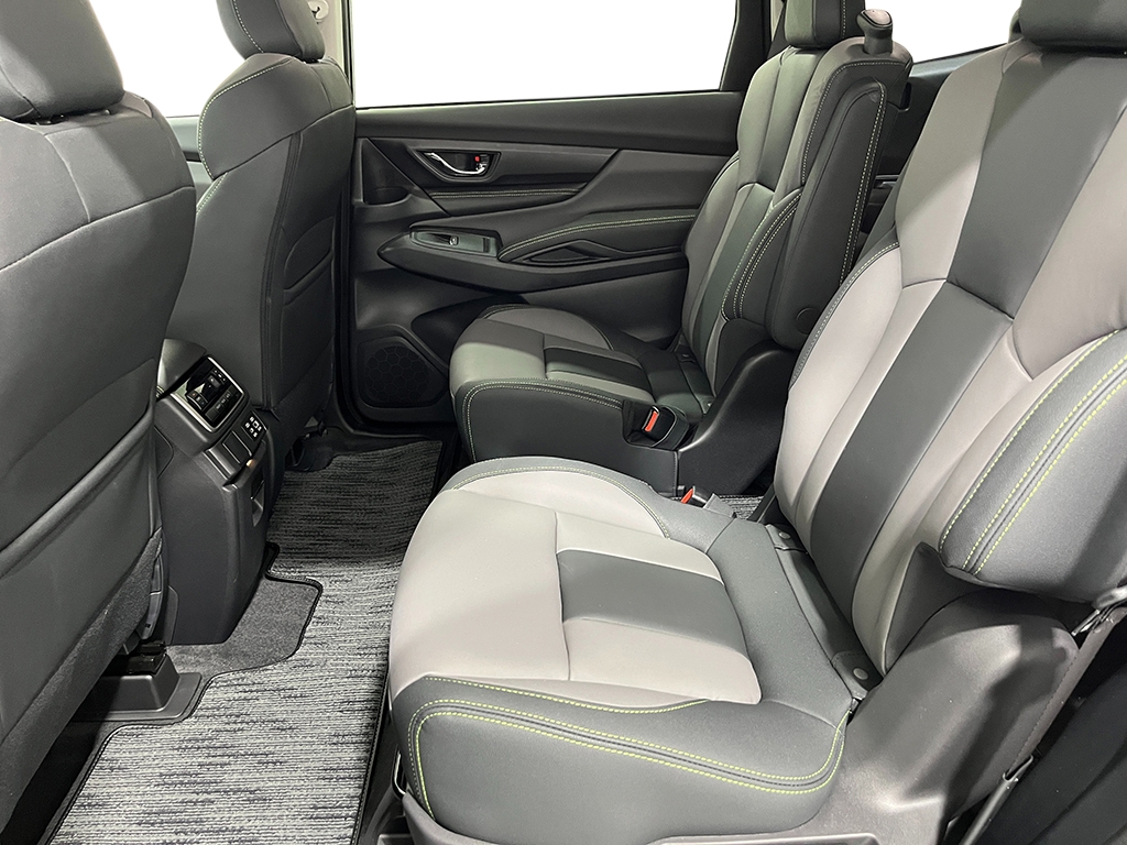 2025 Subaru Ascent Onyx Edition photo 13