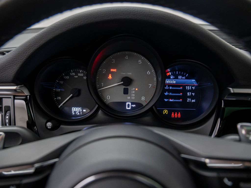 2022 Porsche Macan S photo 17