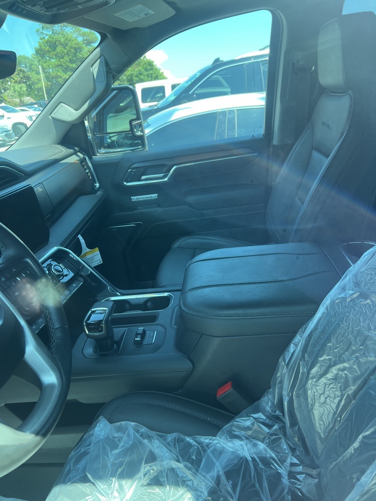 2024 Gmc Sierra 1500 Denali photo 2