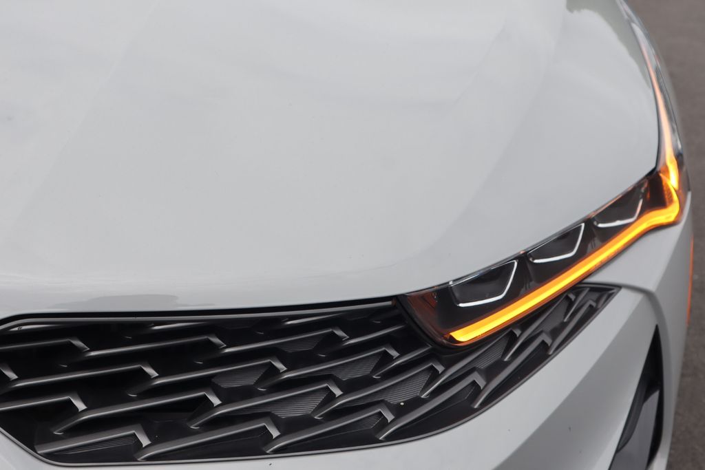 2023 Kia K5 GT-Line photo 10