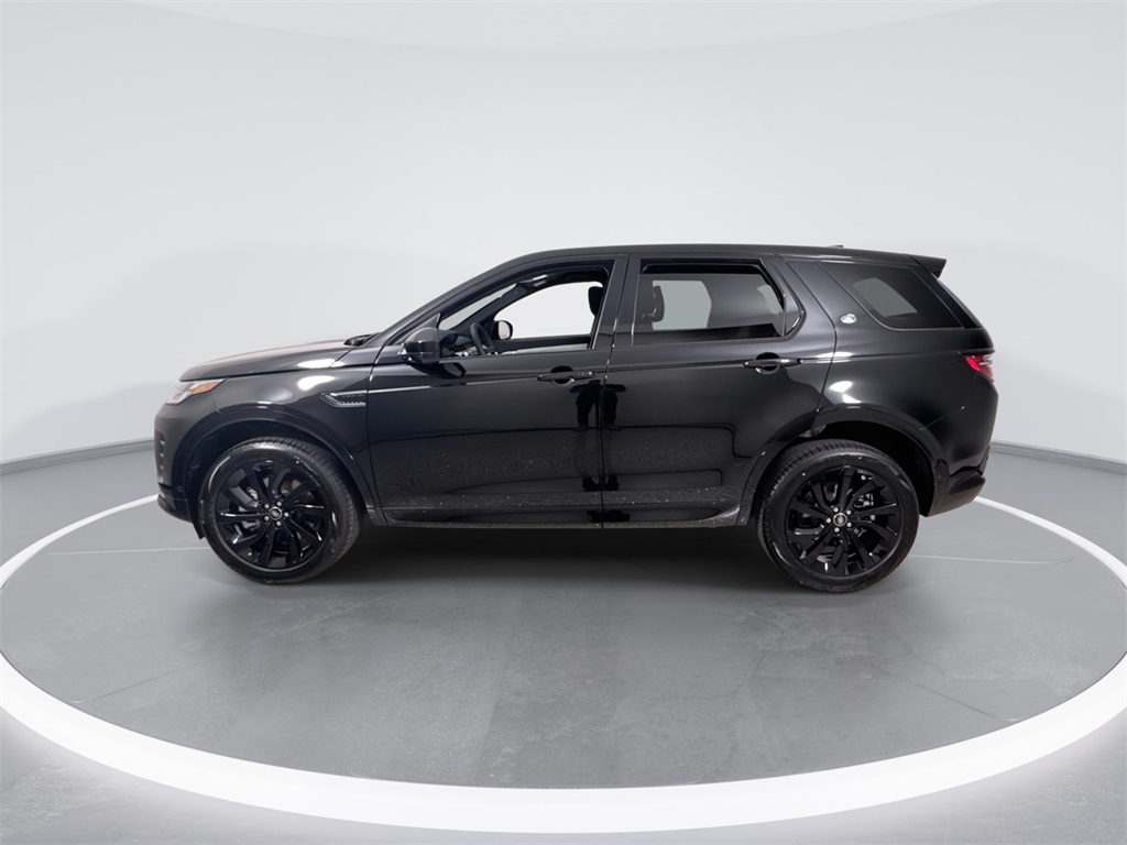 2025 Land Rover Discovery Sport SE photo 4