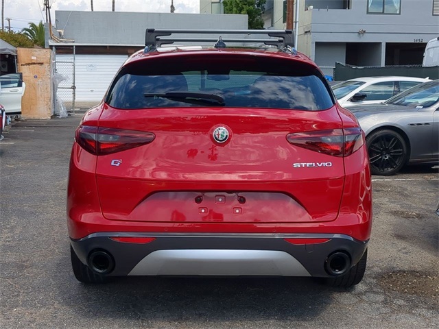 2022 Alfa Romeo Stelvio Ti photo 6