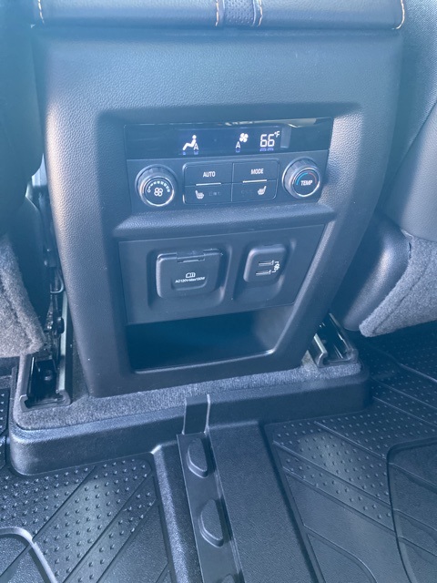 2020 Chevrolet Traverse Premier photo 32
