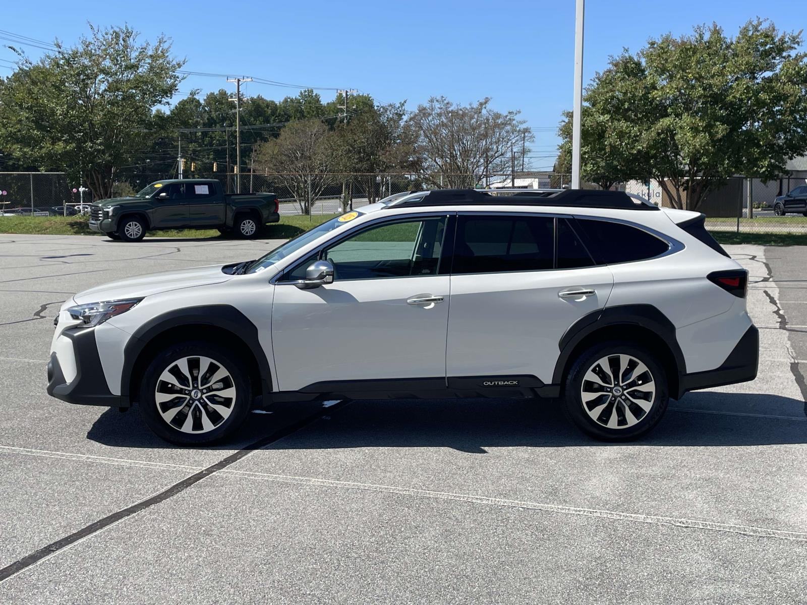 2025 Subaru Outback Touring XT photo 4