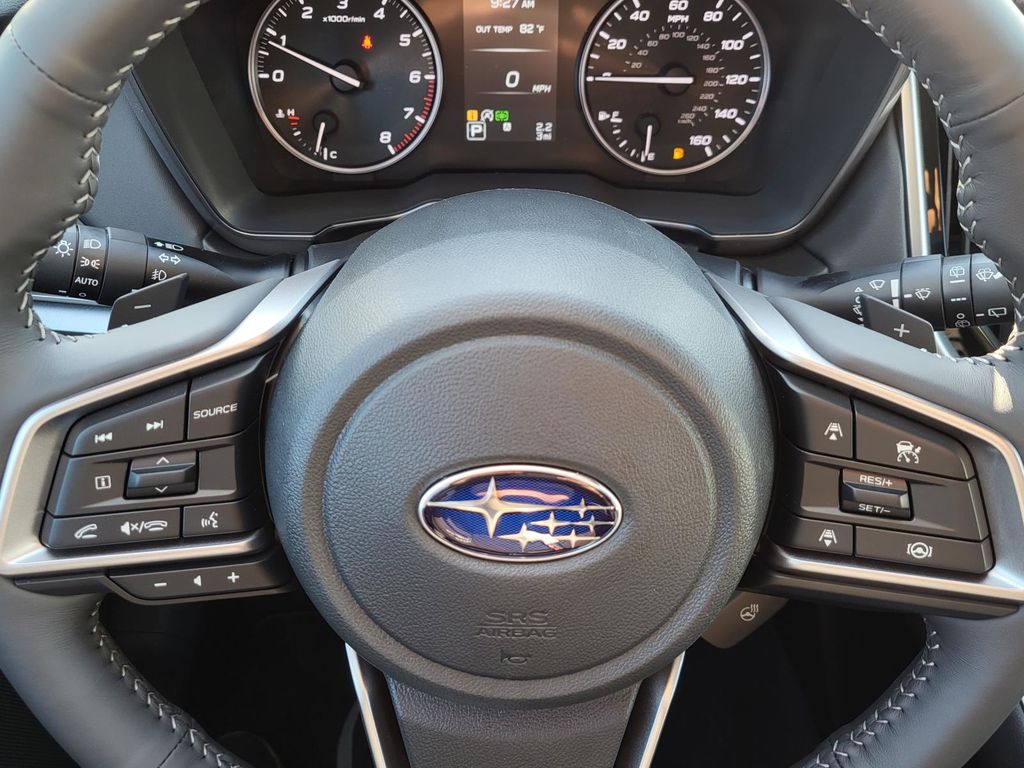 2025 Subaru Outback Touring XT photo 10