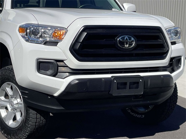 2023 Toyota Tacoma SR photo 2